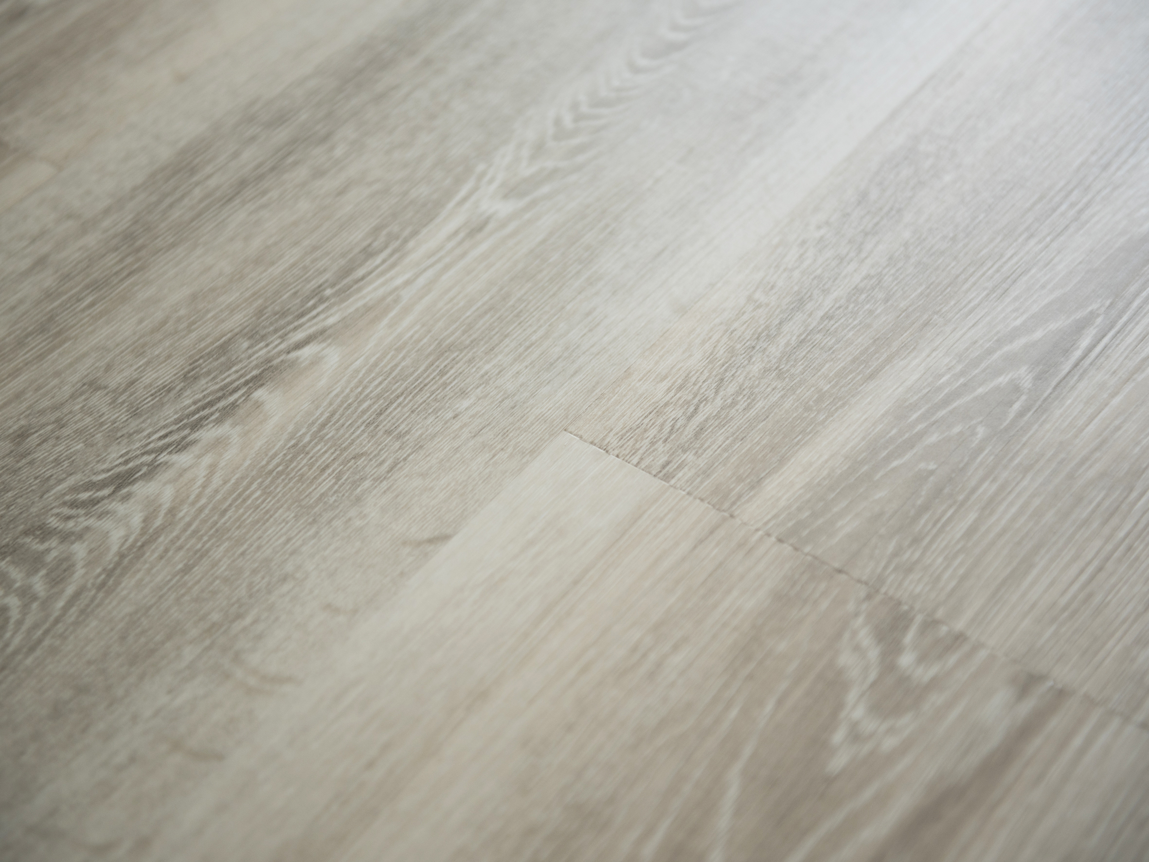 Ламинат Lamiwood Quartzwood Q-13 Дуб Квинс, упаковка 2,24 м2 Ламинат Lamiwood Quartzwood Q-13 Дуб Квинс, упаковка 2,24 м2